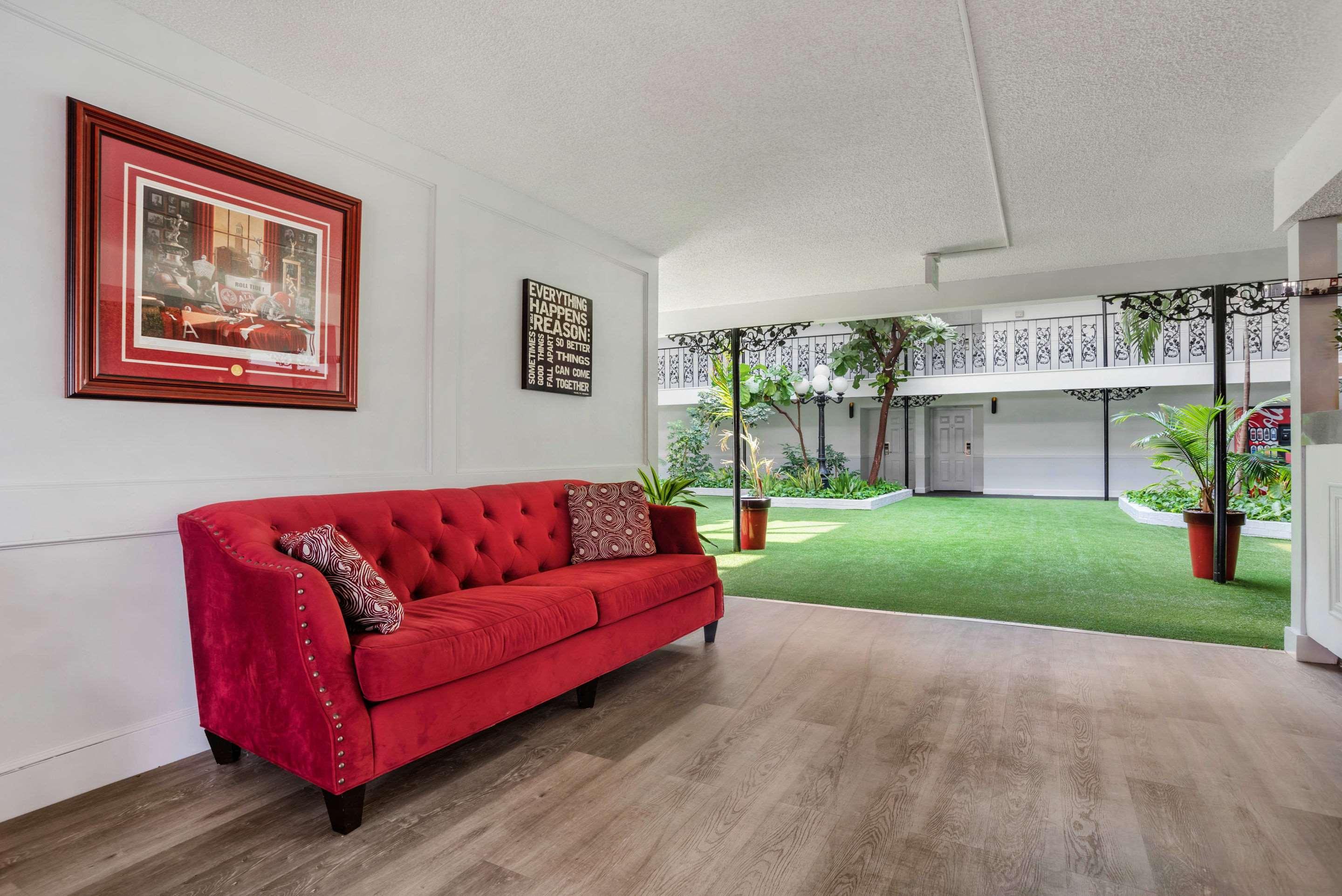 Baymont By Wyndham Montgomery Al Bagian luar foto