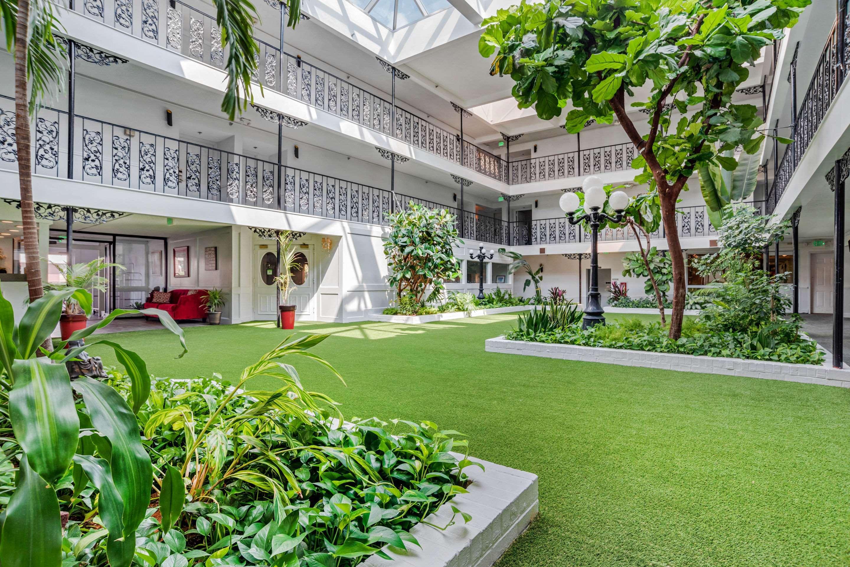 Baymont By Wyndham Montgomery Al Bagian luar foto